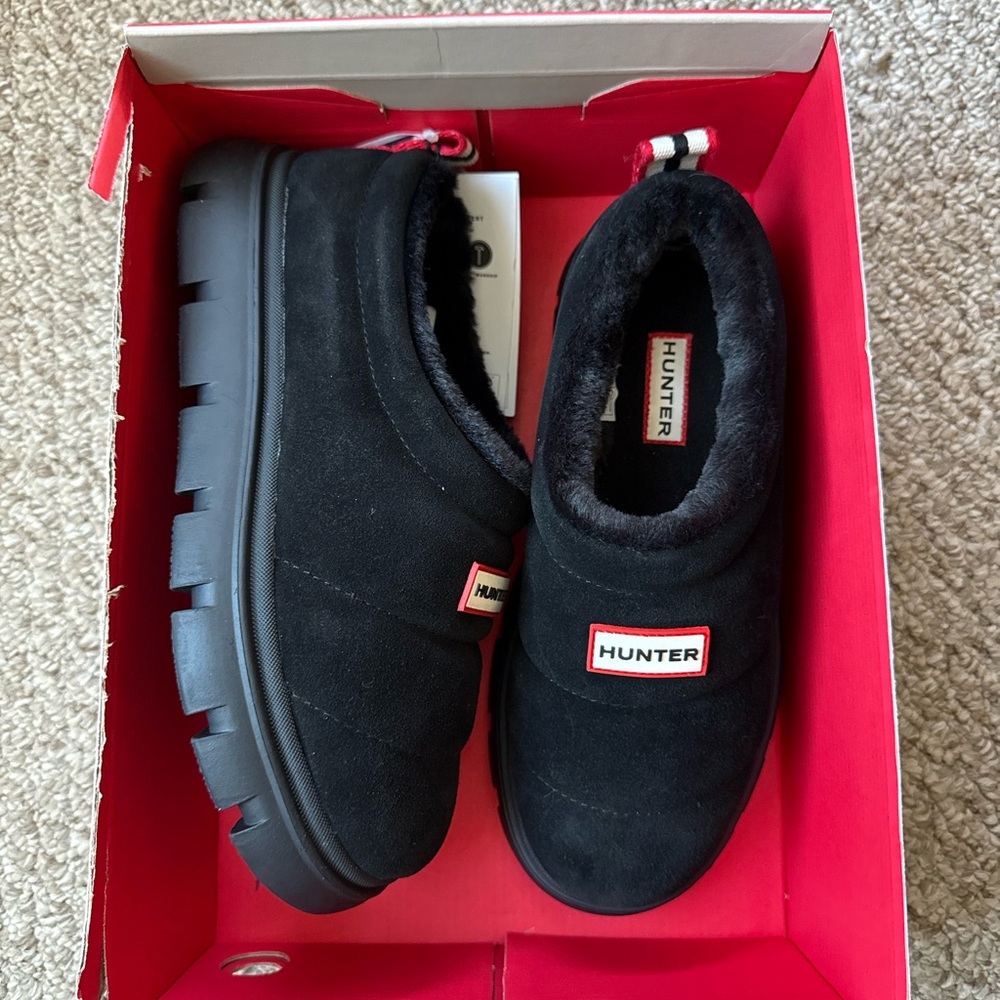 Hunter Black Quilted Slip-On Shoes